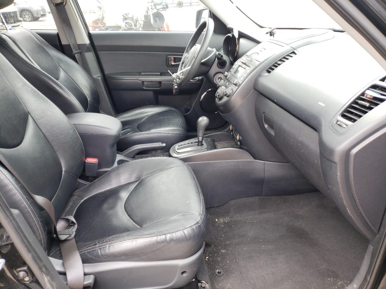 Photo 5 from auction – 2010 KIA SOUL + with VIN KNDJT2A22A7126313