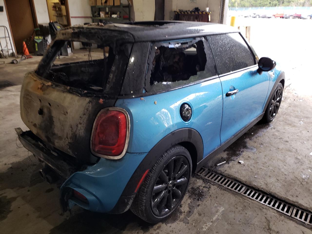 Photo 4 from auction – 2018 MINI COOPER S with VIN WMWXP7C54J2A47905
