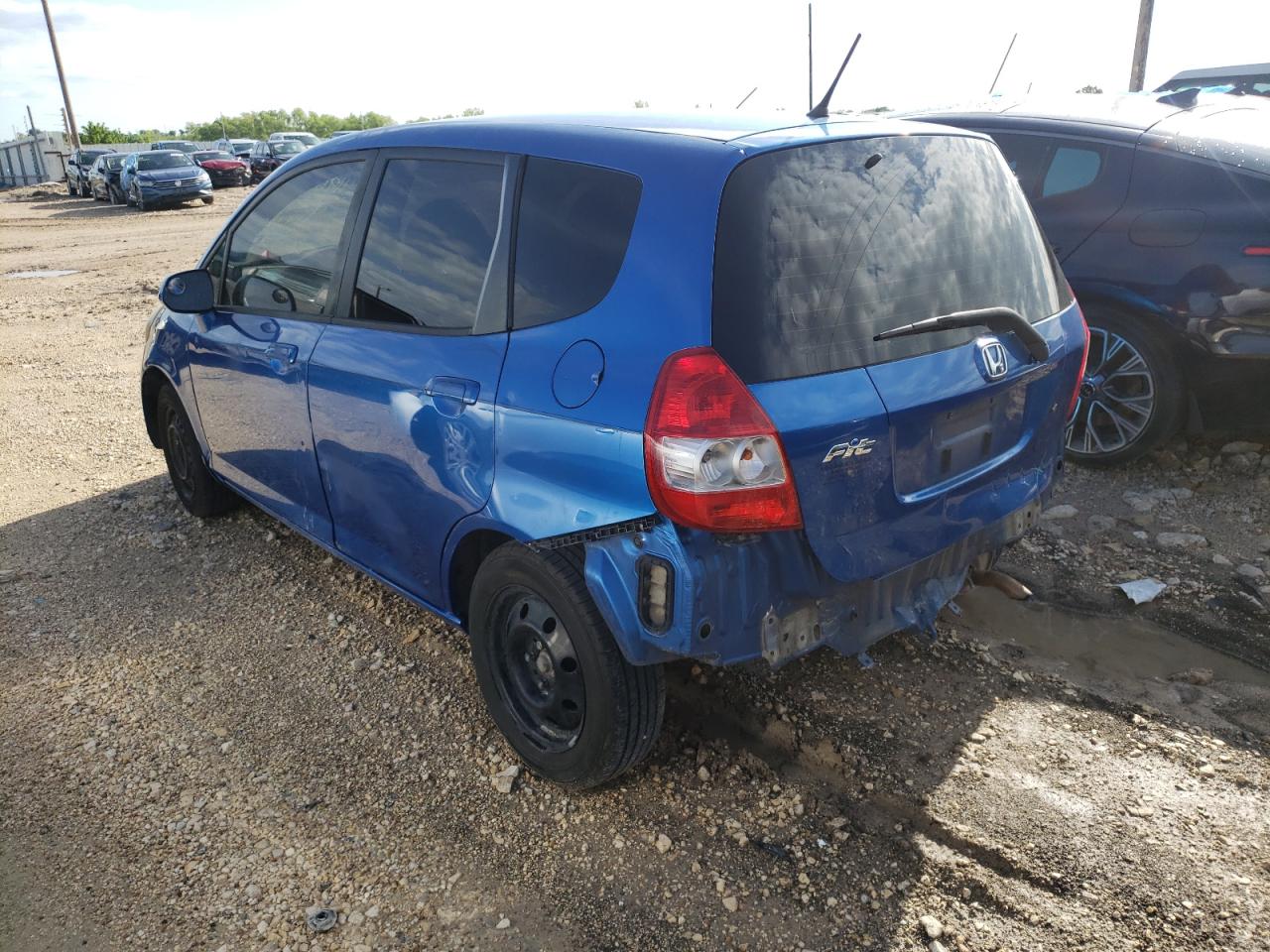 Photo 3 from auction – 2008 HONDA FIT with VIN JHMGD38438S021001