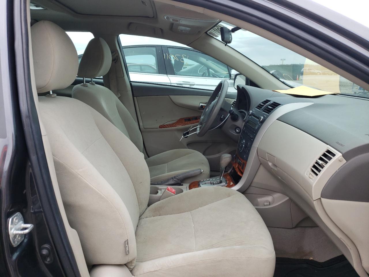 Photo 5 from auction – 2010 TOYOTA COROLLA BA with VIN 1NXBU4EE7AZ250687