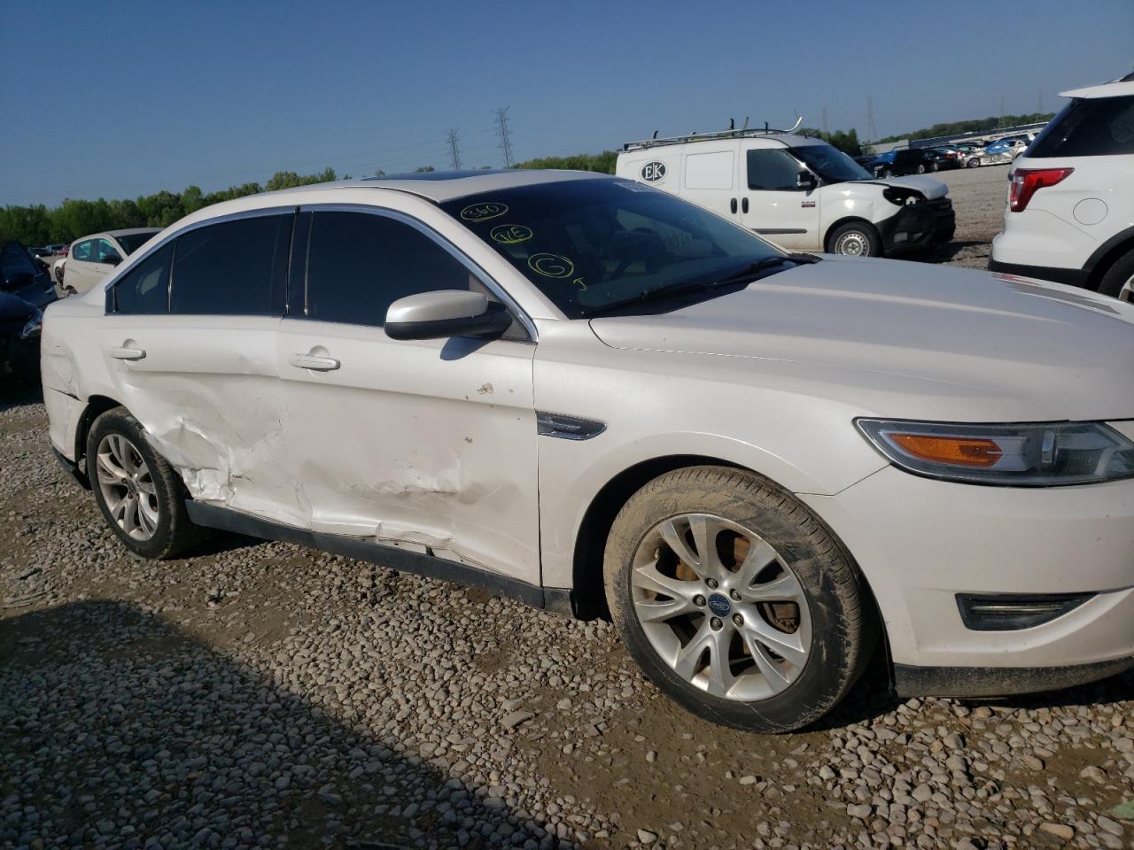 Photo 9 from auction – 2011 FORD TAURUS SEL with VIN 1FAHP2EW6BG143784