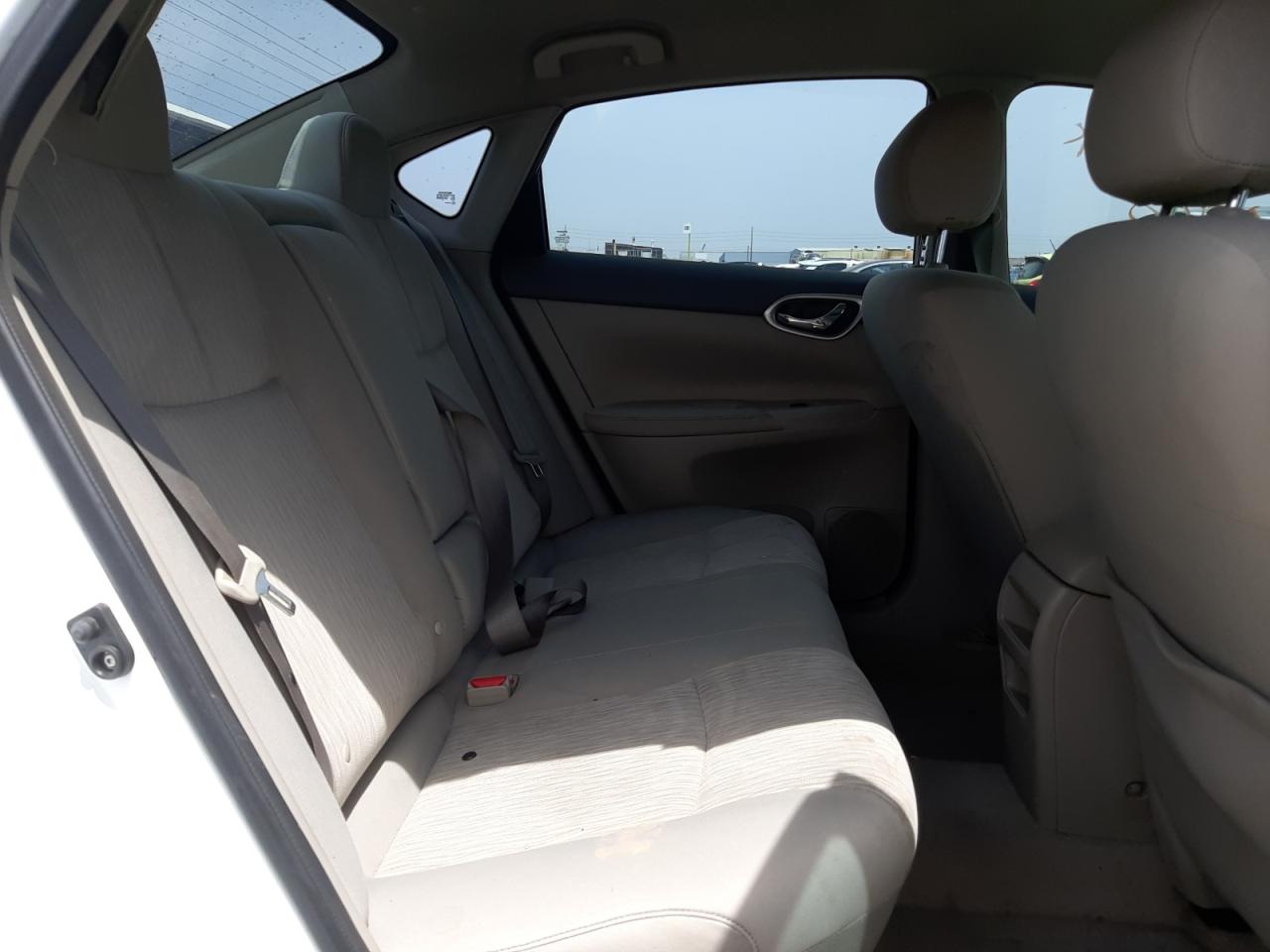 Photo 6 from auction – 2014 NISSAN SENTRA S with VIN 3N1AB7AP3EY341640