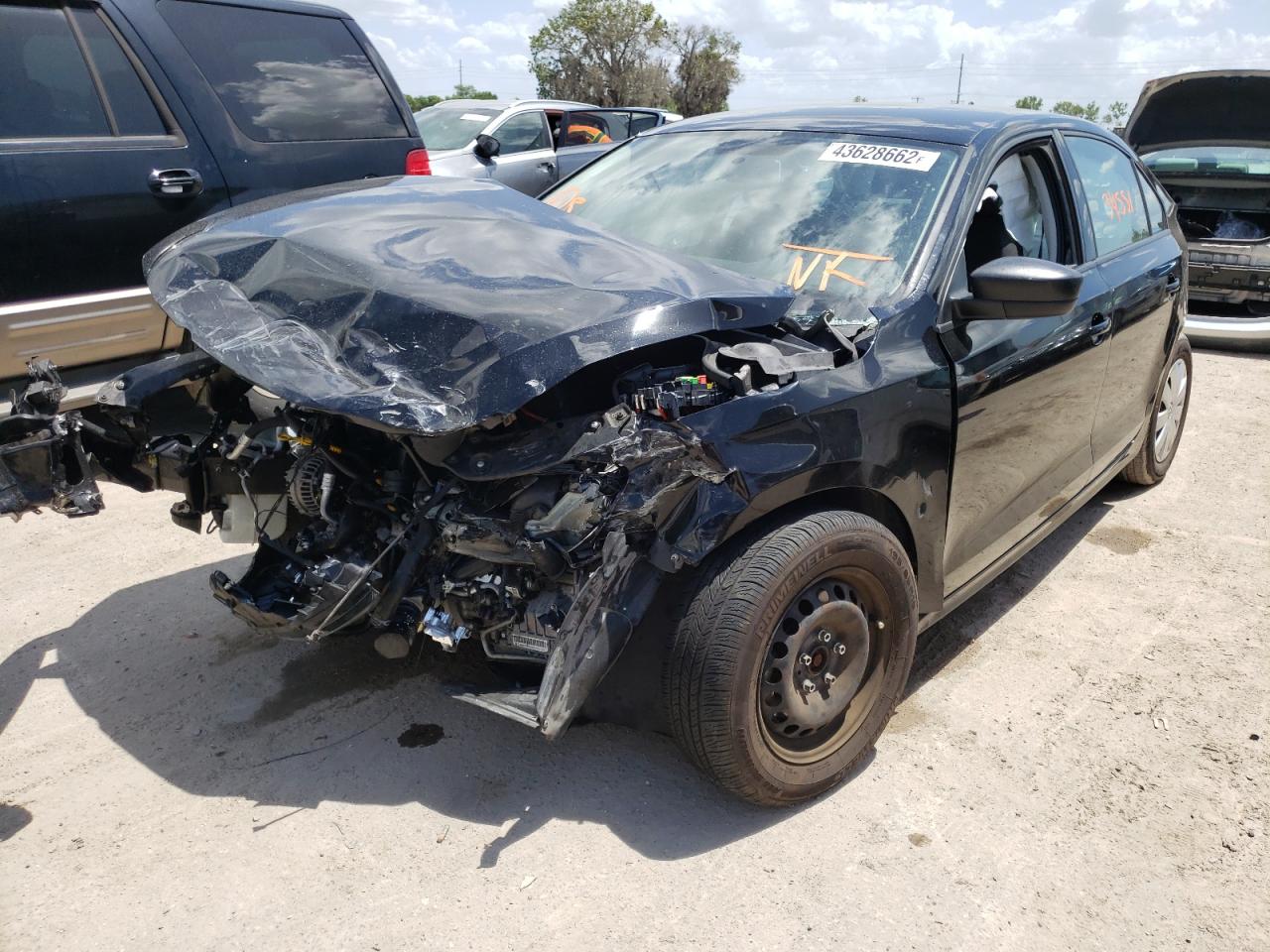 Photo 12 from auction – 2015 VOLKSWAGEN JETTA BASE with VIN 3VW2K7AJ5FM357731