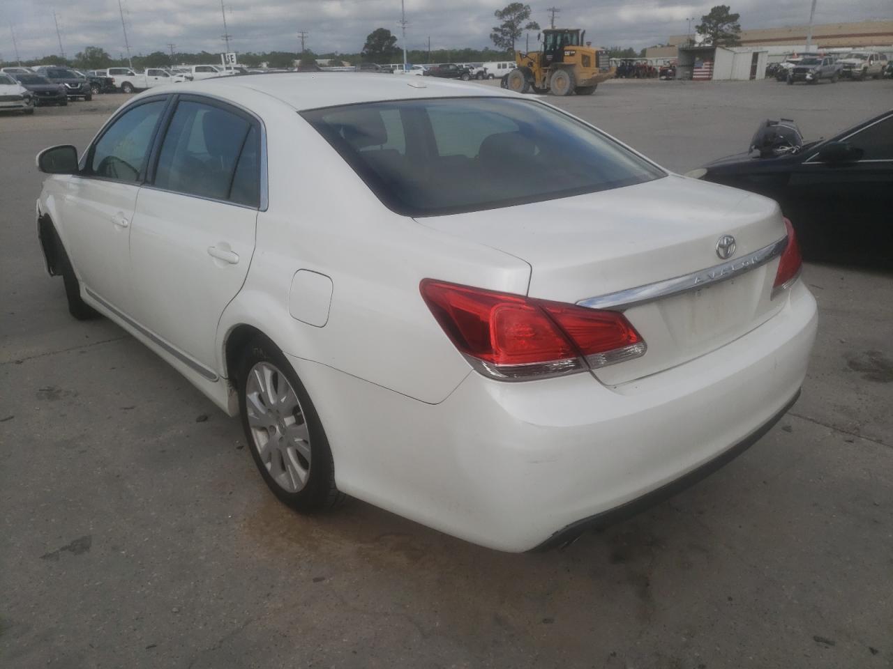 Photo 3 from auction – 2011 TOYOTA AVALON BAS with VIN 4T1BK3DB3BU418530