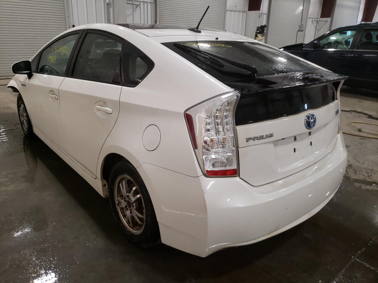 Photo 3 from auction – 2010 TOYOTA PRIUS with VIN JTDKN3DU5A0066375
