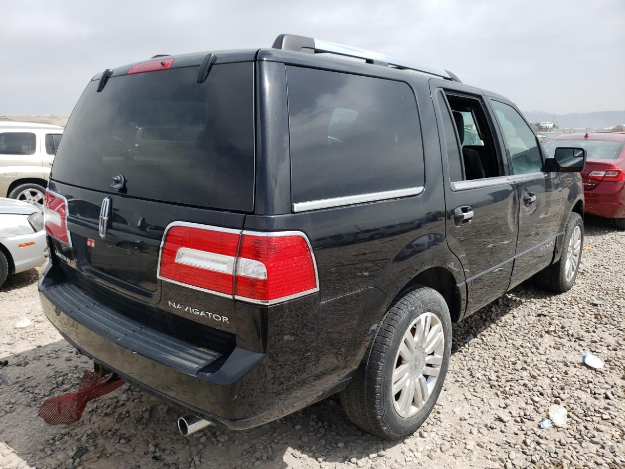 Photo 4 from auction – 2014 LINCOLN NAVIGATOR with VIN 5LMJJ2J51EEL02911