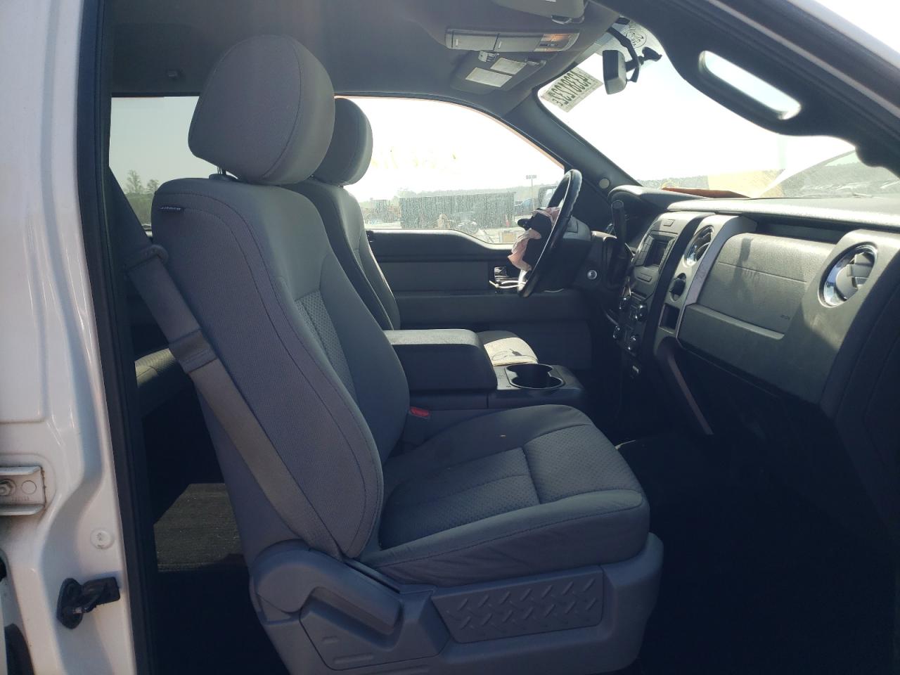 Photo 5 from auction – 2013 FORD F150 SUPER with VIN 1FTFW1EF6DFA64848