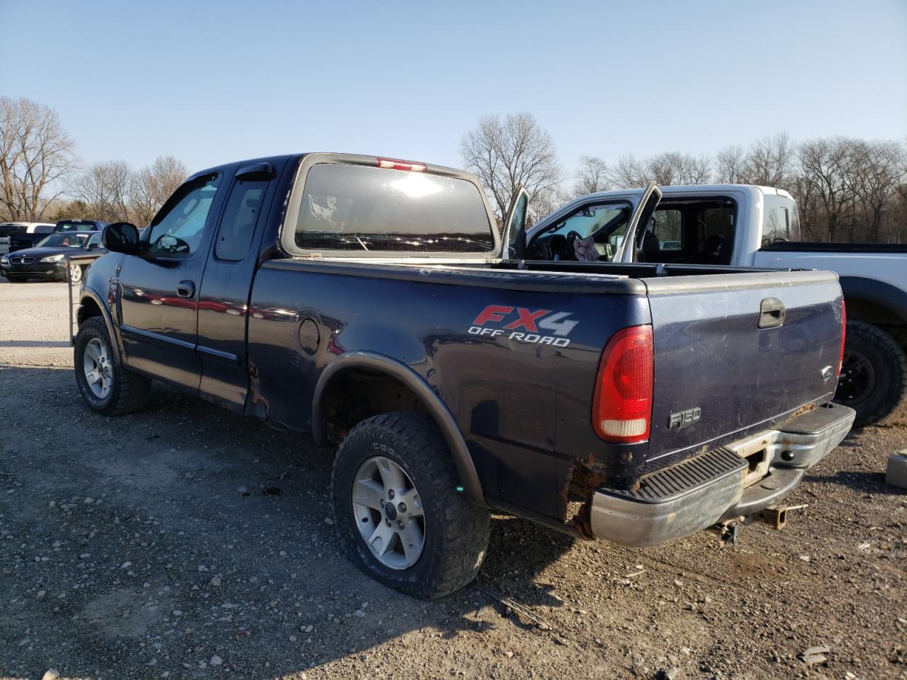 Photo 3 from auction – 2003 FORD F150 with VIN 2FTRX18L53CA38182