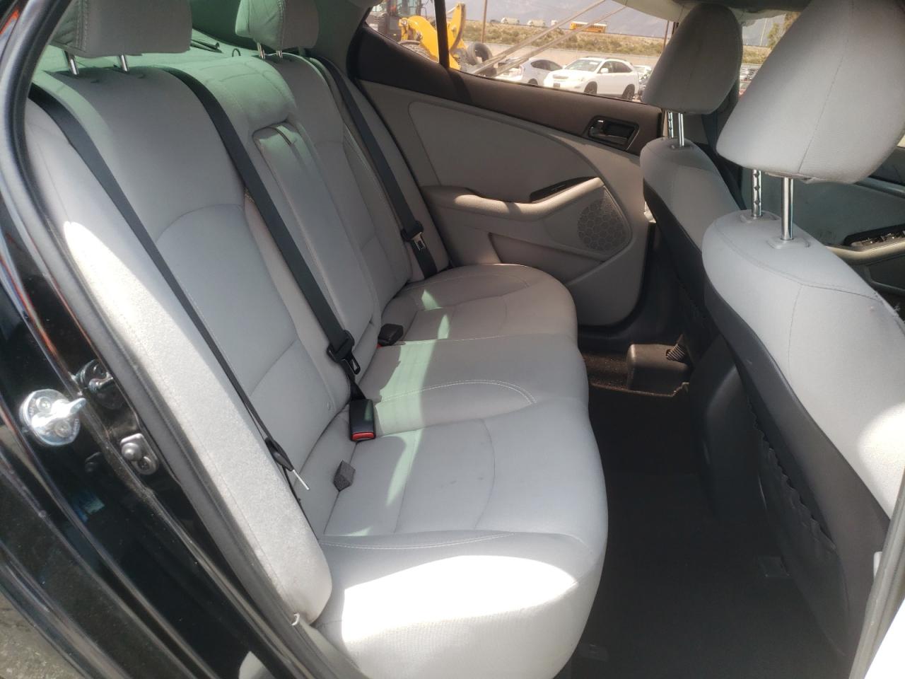 Photo 6 from auction – 2014 KIA OPTIMA LX with VIN 5XXGM4A75EG315646