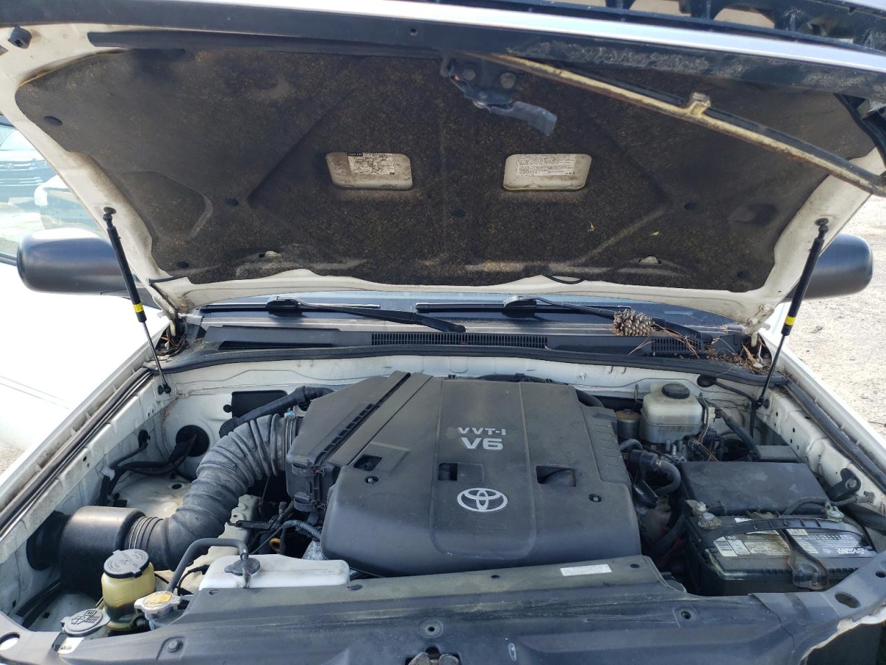 Photo 7 from auction – 2007 TOYOTA 4RUNNER SR with VIN JTEZU14R378076667