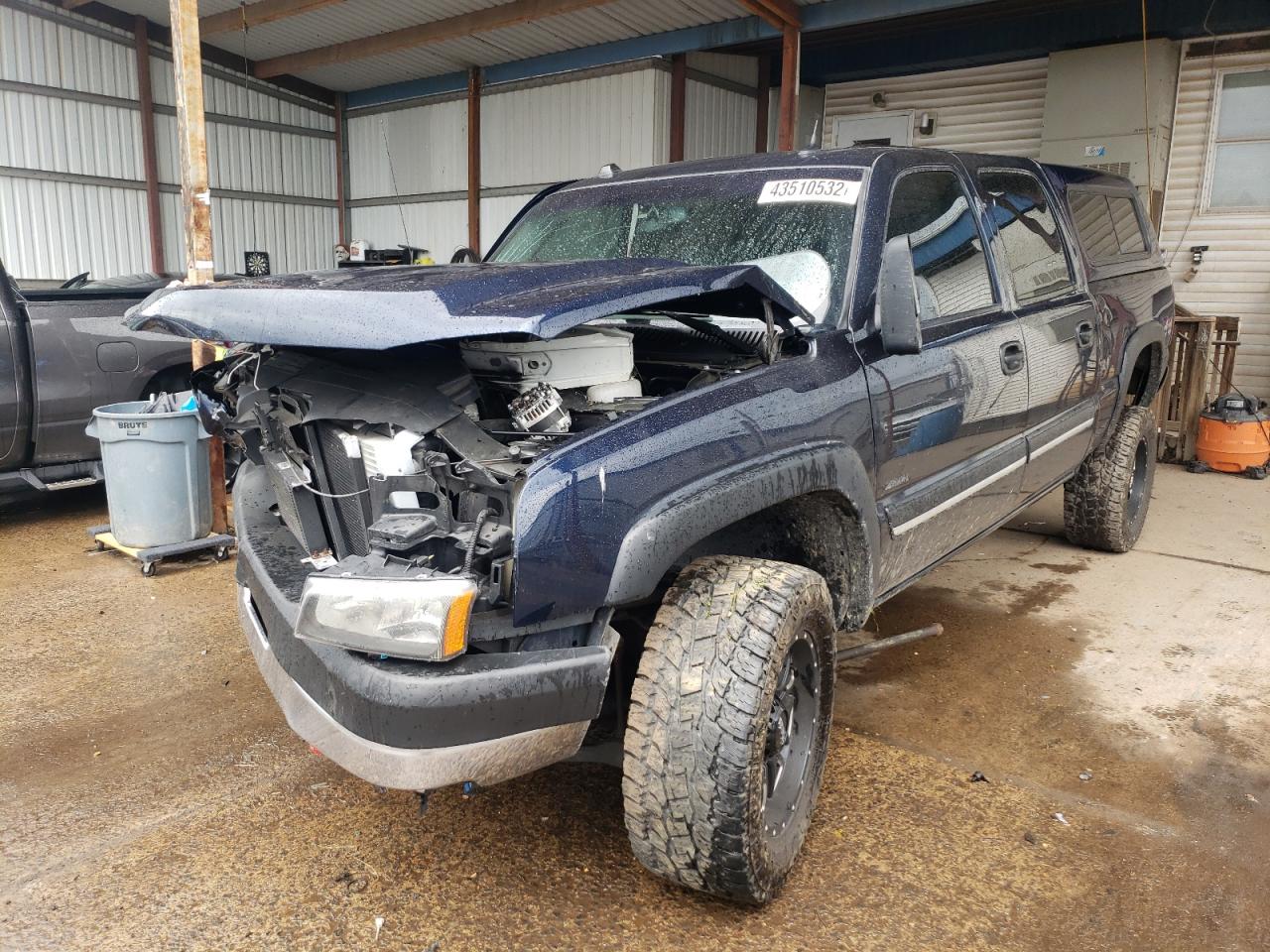 Photo 2 from auction – 2005 CHEVROLET SILVERADO with VIN 1GCHK23295F887852
