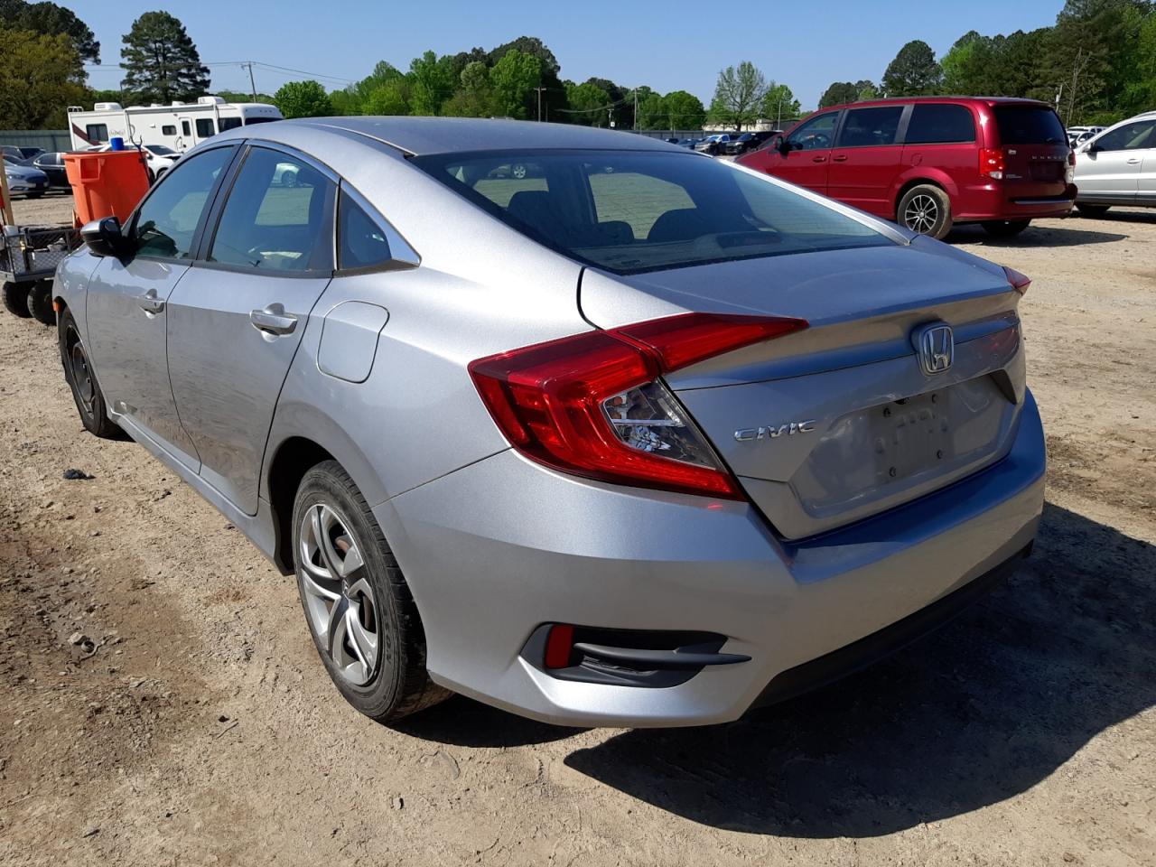 Photo 3 from auction – 2016 HONDA CIVIC LX with VIN 19XFC2F51GE019254