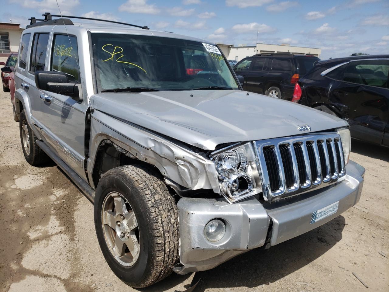 JEEP COMMANDER 2010 with VIN 1J4RG4GK5AC158667 - Photo from auction