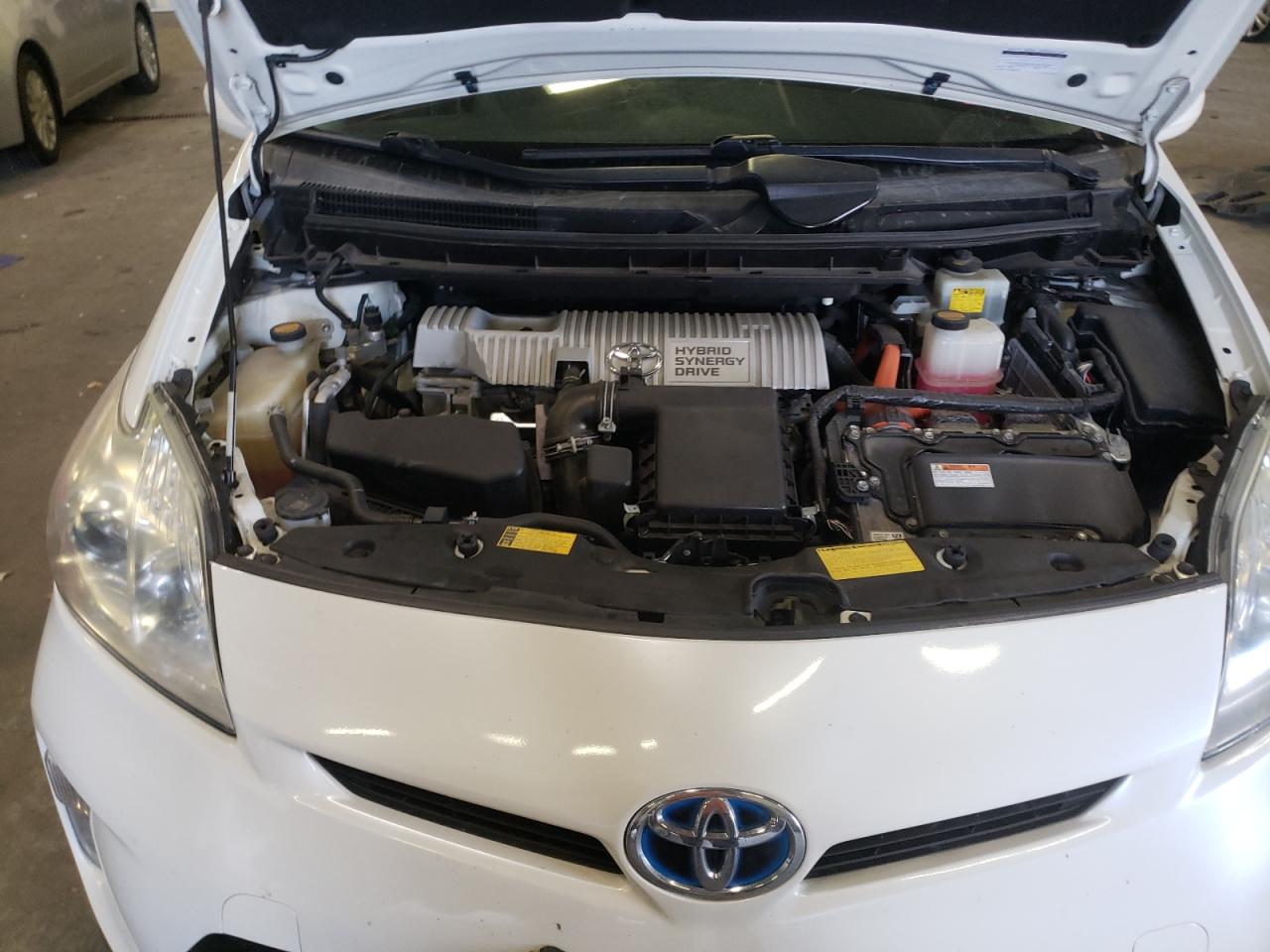 Photo 7 from auction – 2014 TOYOTA PRIUS with VIN JTDKN3DUXE0361199