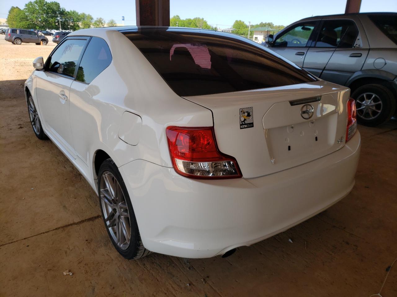 Photo 3 from auction – 2013 TOYOTA SCION TC with VIN JTKJF5C73D3045228