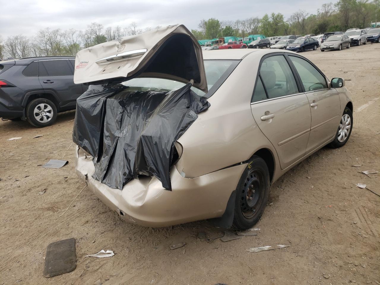 Photo 4 from auction – 2005 TOYOTA CAMRY LE with VIN 4T1BE32K65U574172