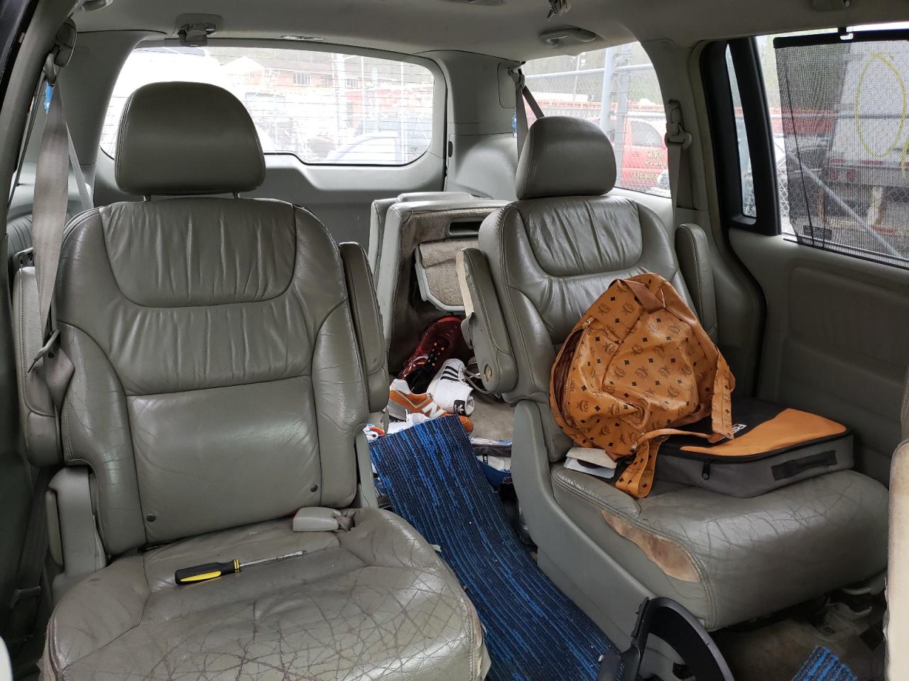 Photo 6 from auction – 2005 HONDA ODYSSEY EX with VIN 5FNRL387X5B010979