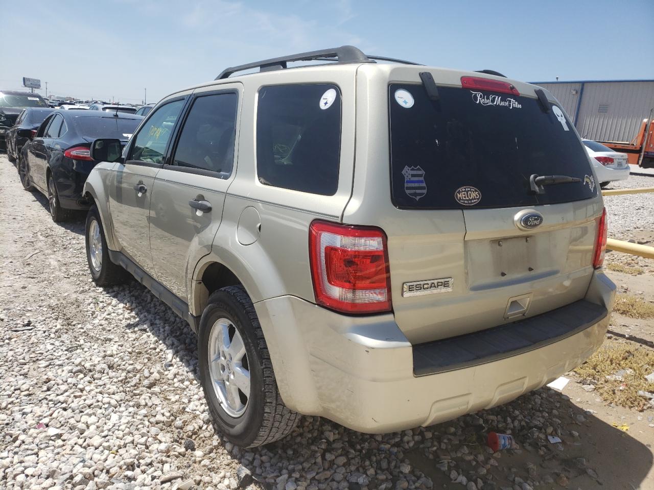 Photo 3 from auction – 2010 FORD ESCAPE XLS with VIN 1FMCU0C78AKB18728