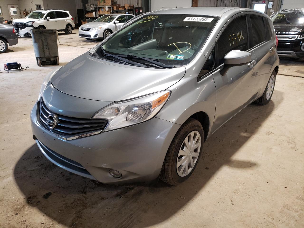 Photo 2 from auction – 2015 NISSAN VERSA NOTE with VIN 3N1CE2CPXFL403615