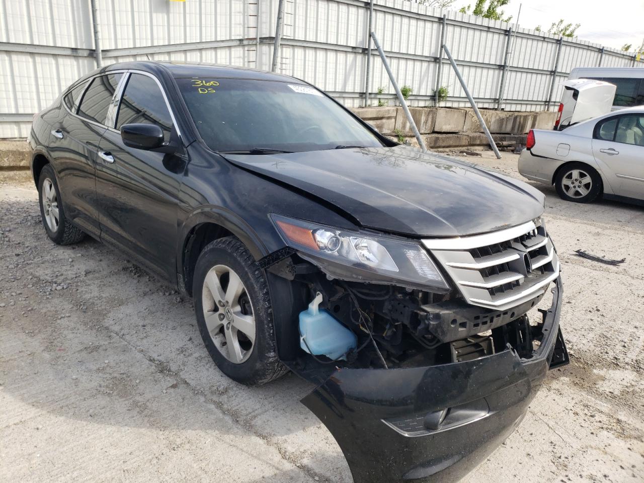 HONDA ACCORD CRO 2011 with VIN 5J6TF1H30BL002083 - Photo from auction