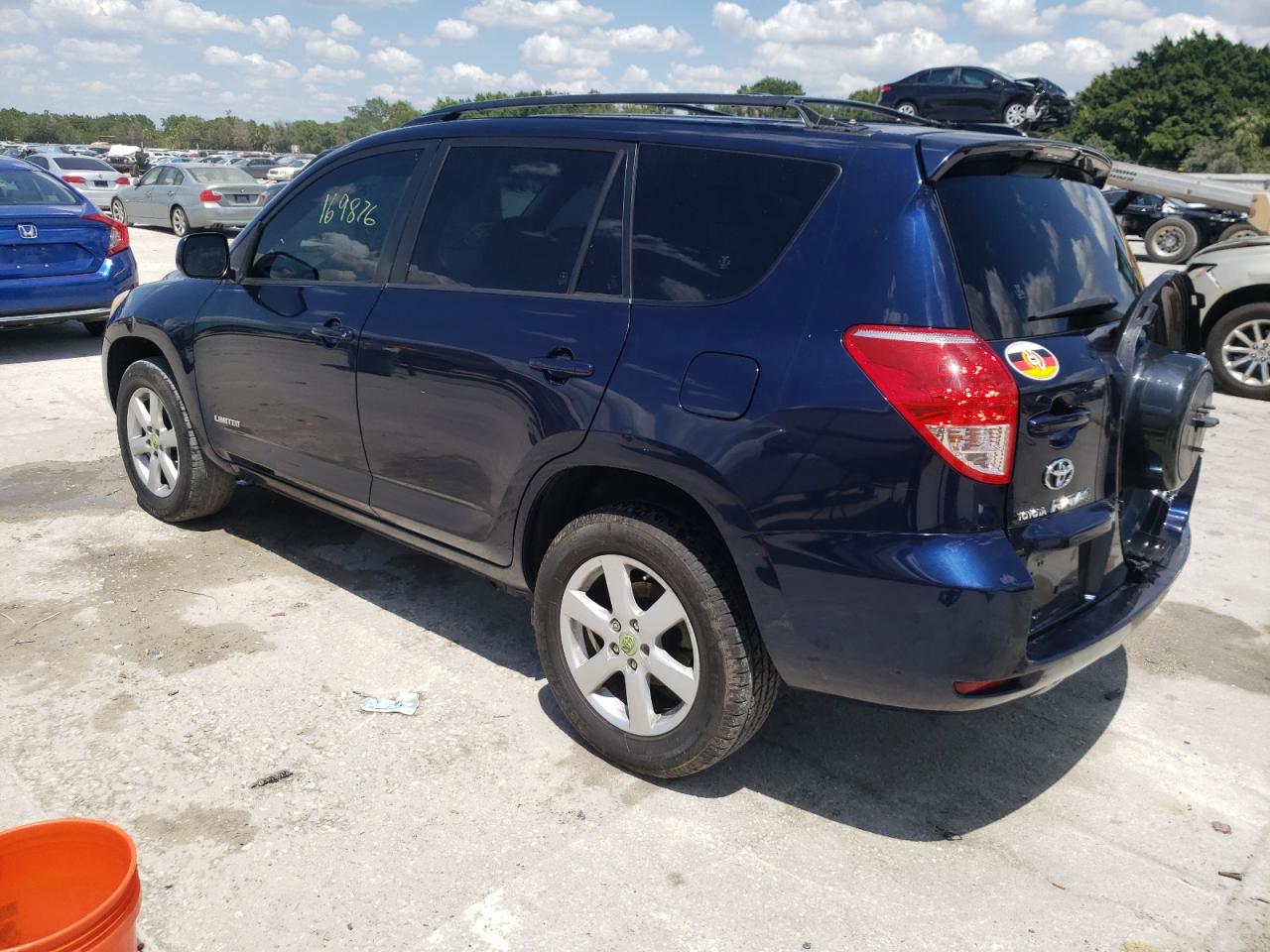 Photo 3 from auction – 2007 TOYOTA RAV4 LIMIT with VIN JTMBK31V175025114