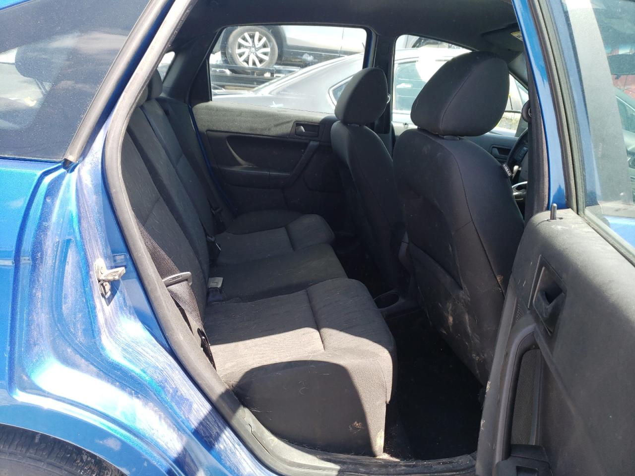Photo 6 from auction – 2010 FORD FOCUS SE with VIN 1FAHP3FN4AW193809