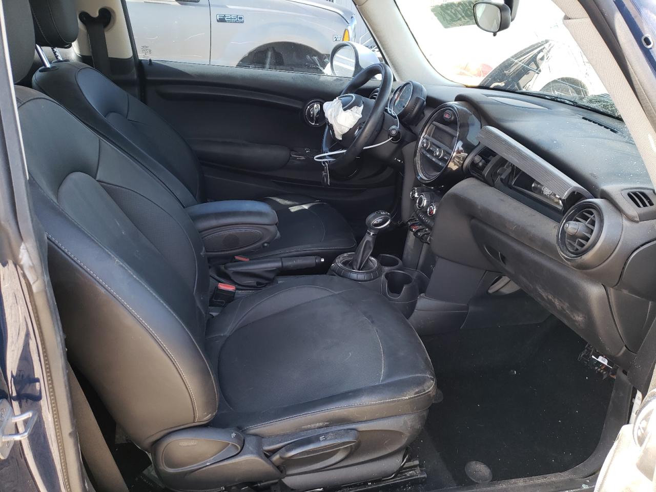 Photo 5 from auction – 2014 MINI COOPER with VIN WMWXM5C58ET932926