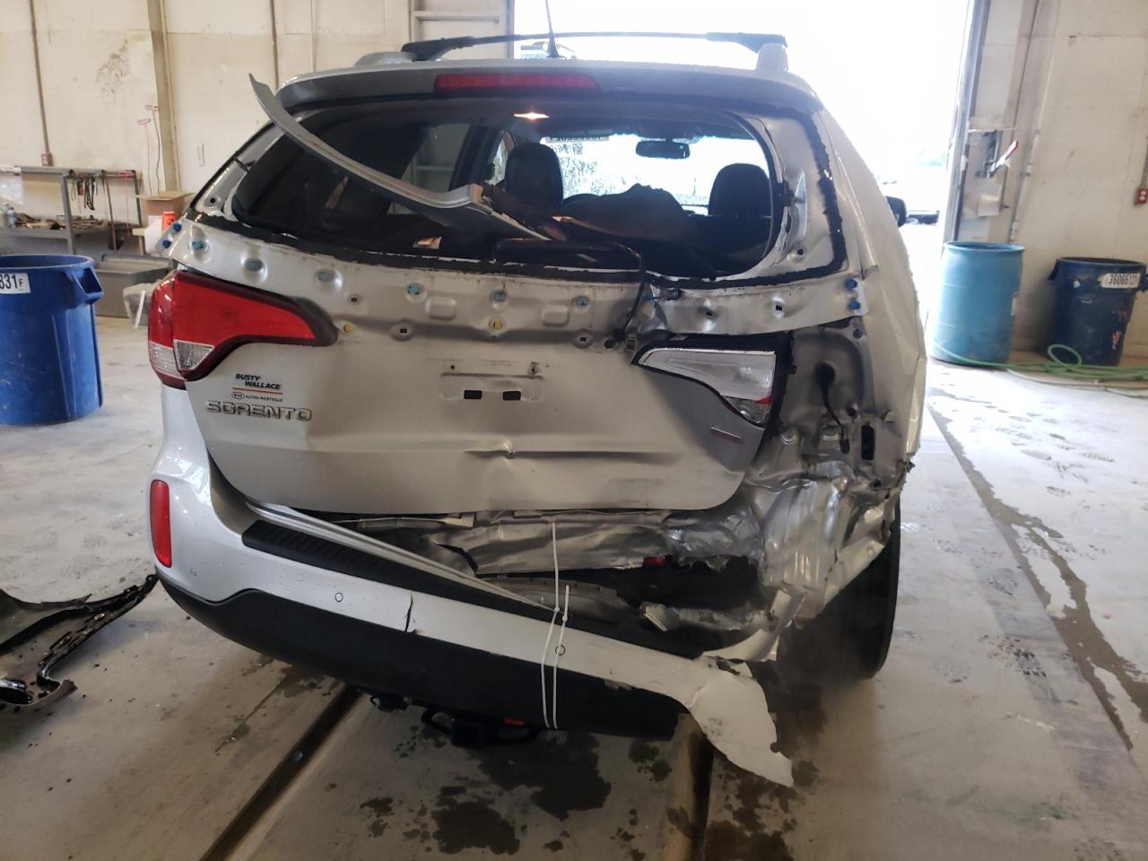 Photo 9 from auction – 2014 KIA SORENTO LX with VIN 5XYKT4A61EG438005