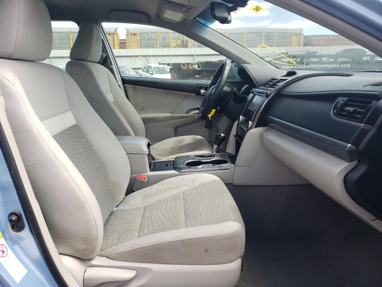 Photo 5 from auction – 2012 TOYOTA CAMRY HYBR with VIN 4T1BD1FK9CU016265