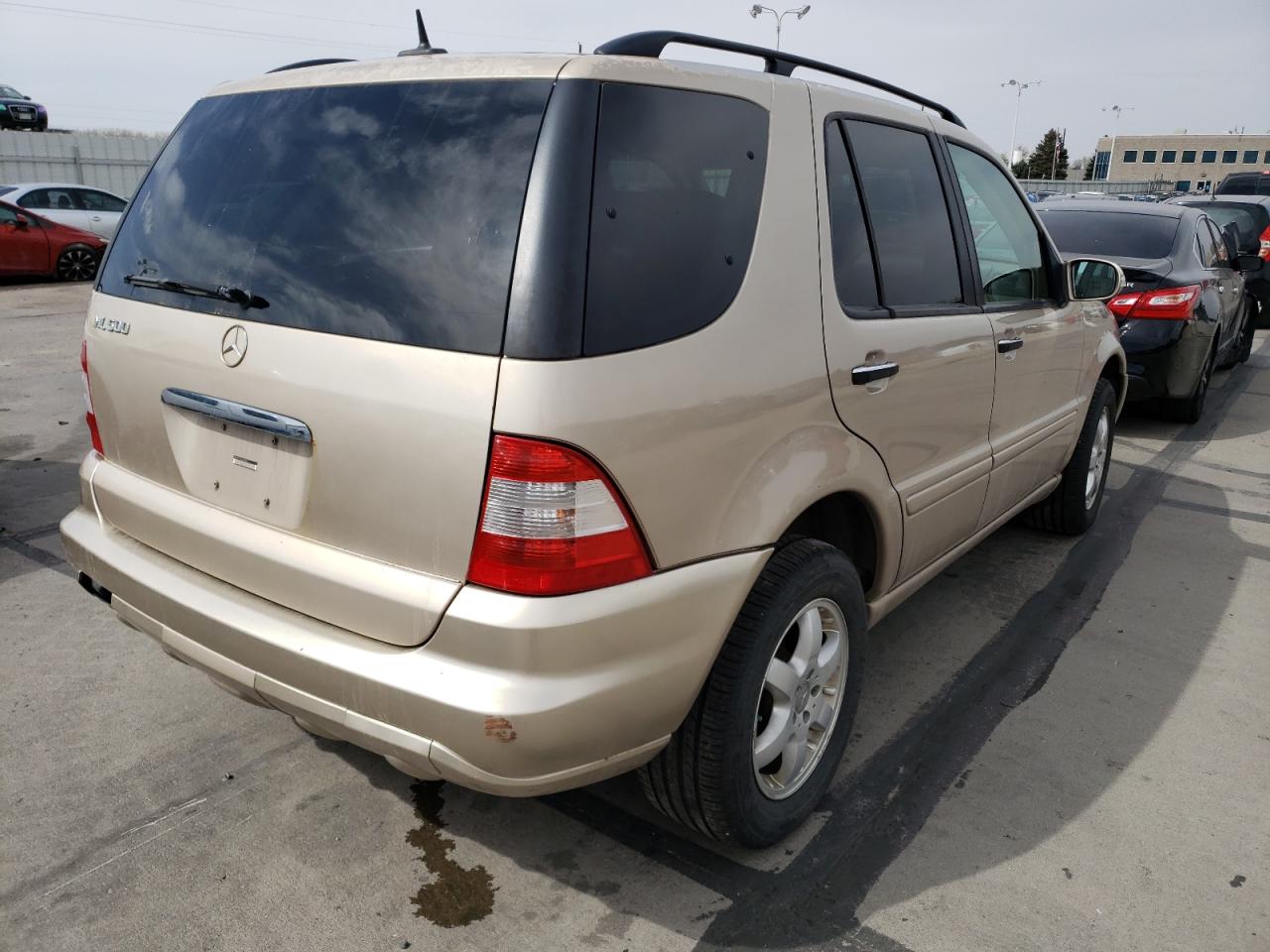 Photo 4 from auction – 2002 MERCEDES-BENZ ML500 with VIN 4JGAB75E62A358272