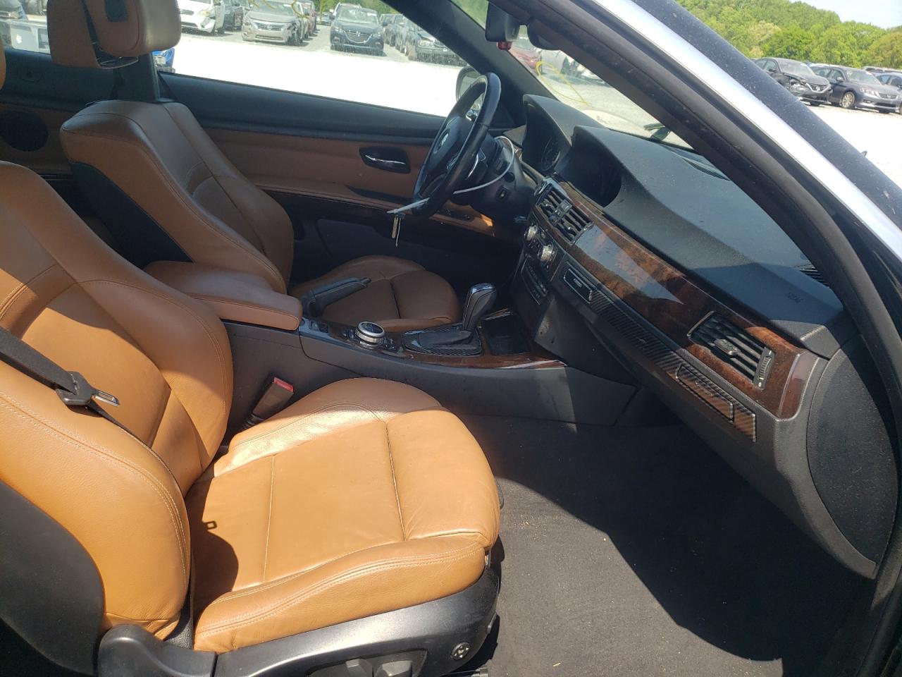 Photo 5 from auction – 2010 BMW 335 I with VIN WBAWL7C59AP476318