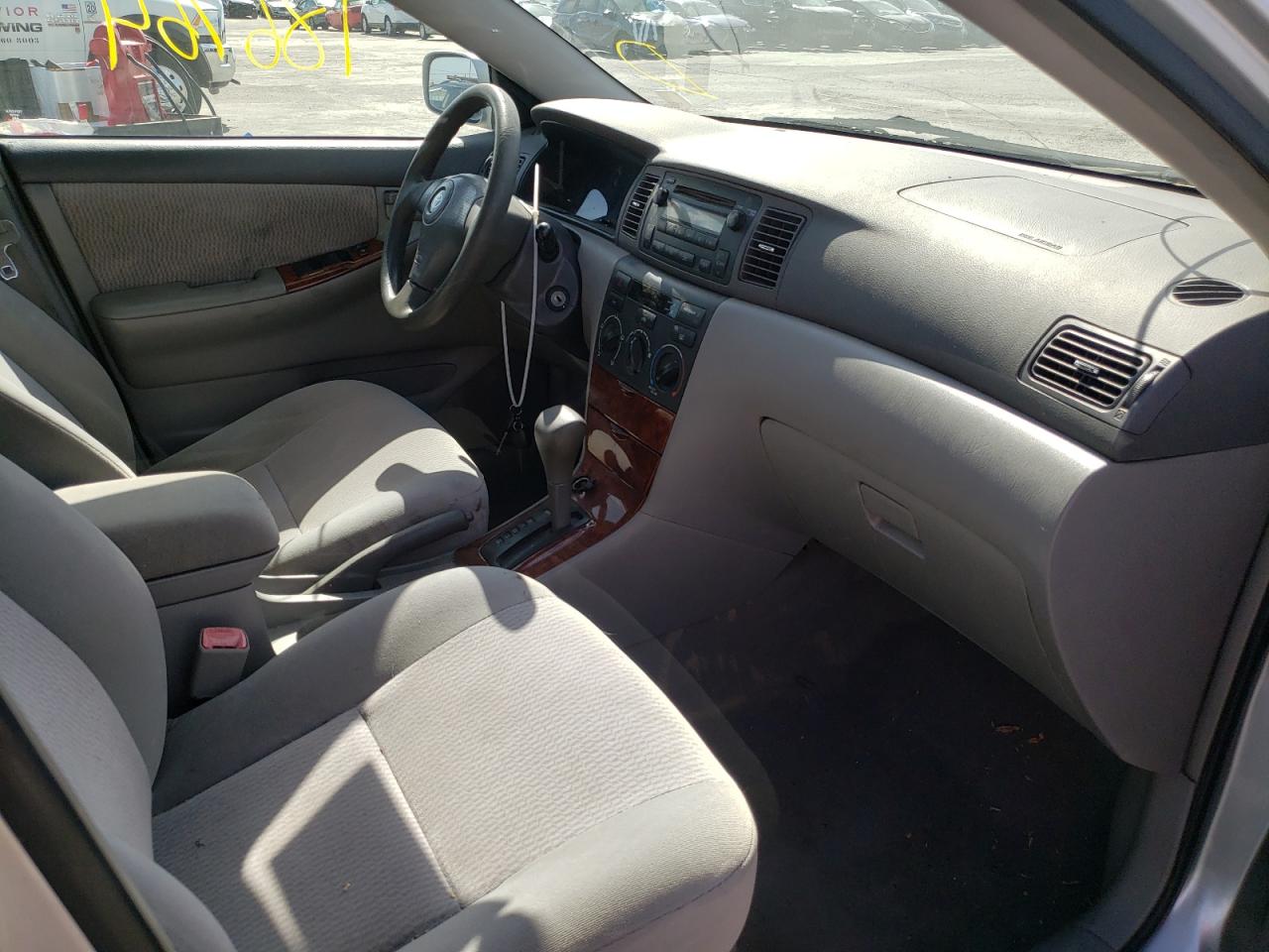 Photo 5 from auction – 2005 TOYOTA COROLLA CE with VIN 1NXBR30E45Z434896