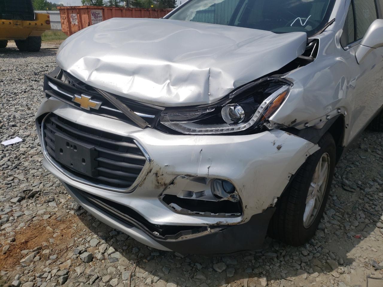 Photo 9 from auction – 2018 CHEVROLET TRAX 1LT with VIN 3GNCJPSB1JL193563