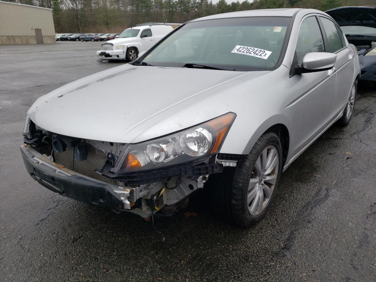 Photo 2 from auction – 2011 HONDA ACCORD EXL with VIN 1HGCP3F84BA010665