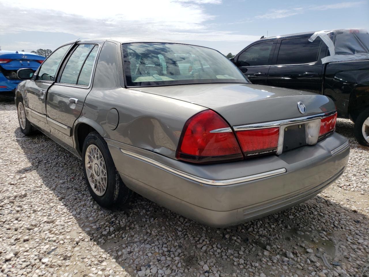 Photo 3 from auction – 2001 MERCURY GRAND MARQ with VIN 2MEFM74WX1X607885