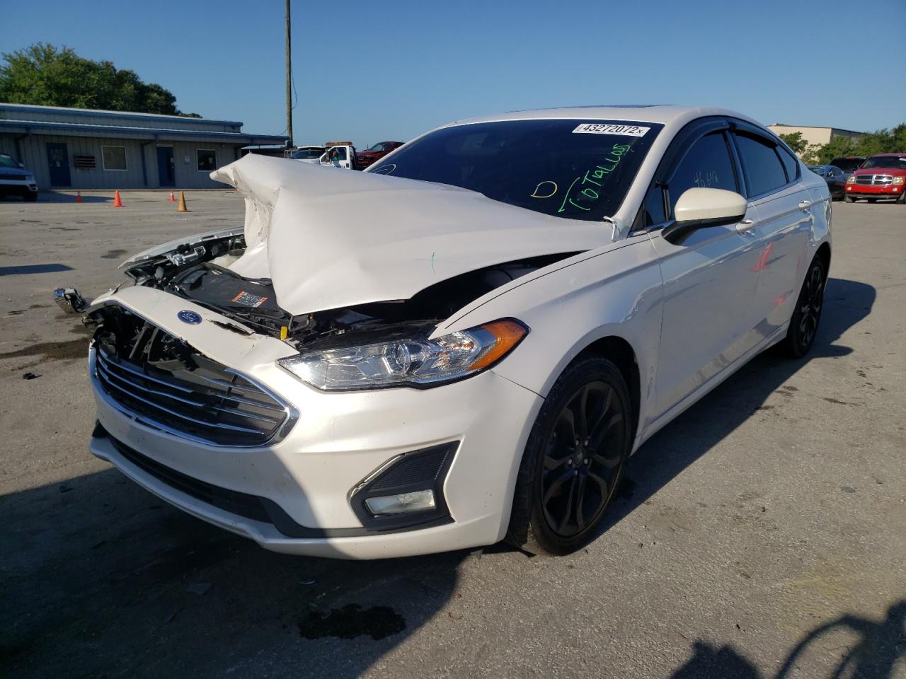 Photo 2 from auction – 2019 FORD FUSION SE with VIN 3FA6P0HD5KR127901