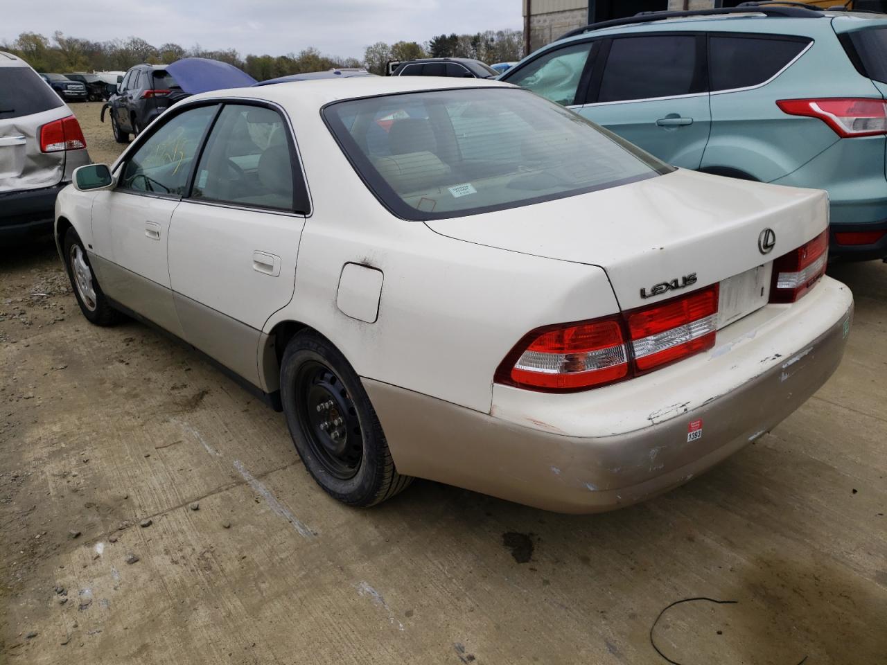 Photo 3 from auction – 1999 LEXUS ES 300 with VIN JT8BF28G4X0192729
