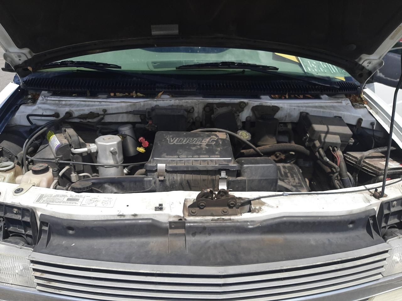 Photo 7 from auction – 2000 CHEVROLET ASTRO with VIN 1GNDM19W9YB212938