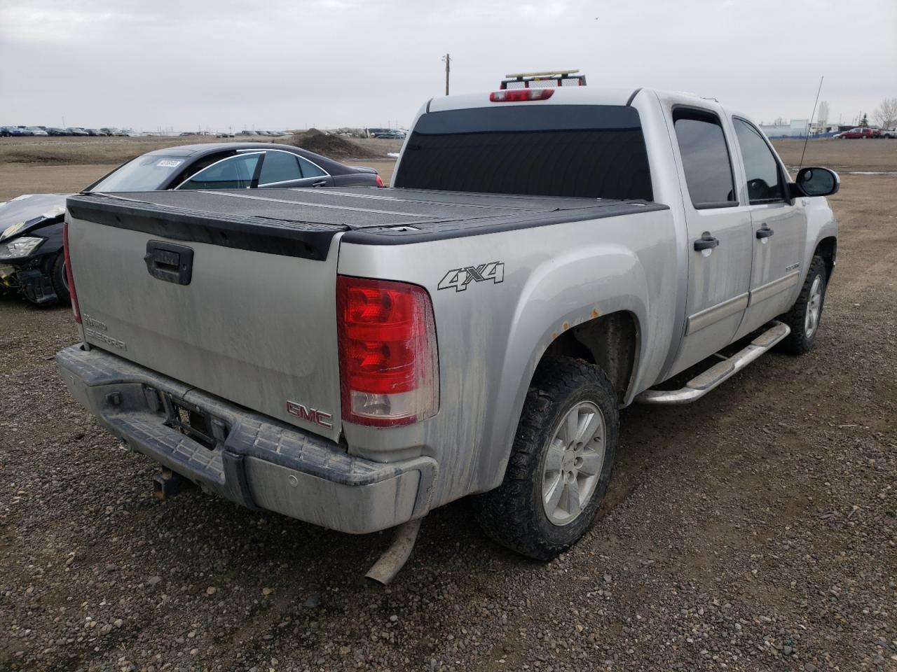 Photo 4 from auction – 2011 GMC SIERRA K15 with VIN 3GTU2YEJ2BG135135