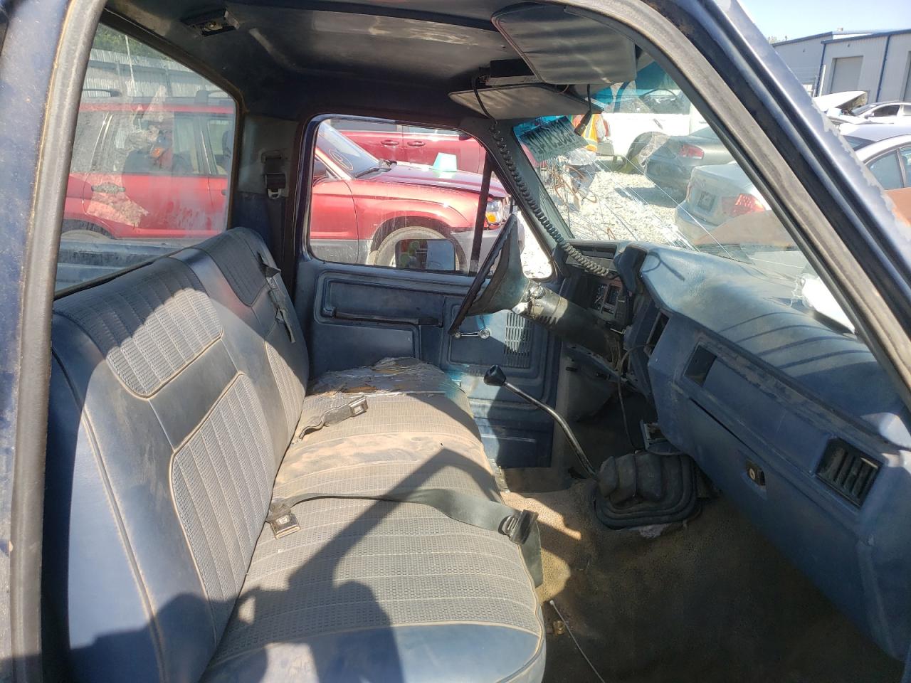 Photo 5 from auction – 1986 FORD F250 with VIN 1FTEF25N2GPB01899