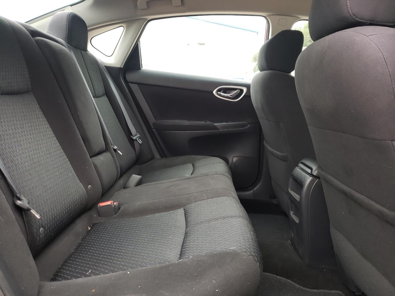 Photo 6 from auction – 2015 NISSAN SENTRA S with VIN 3N1AB7AP2FY304158
