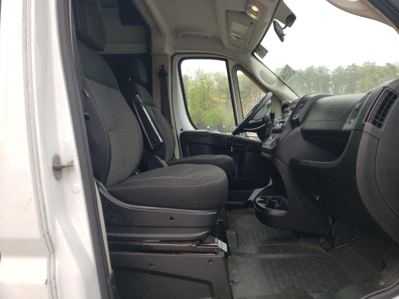 Photo 5 from auction – 2019 RAM PROMASTER with VIN 3C6TRVBG2KE547654
