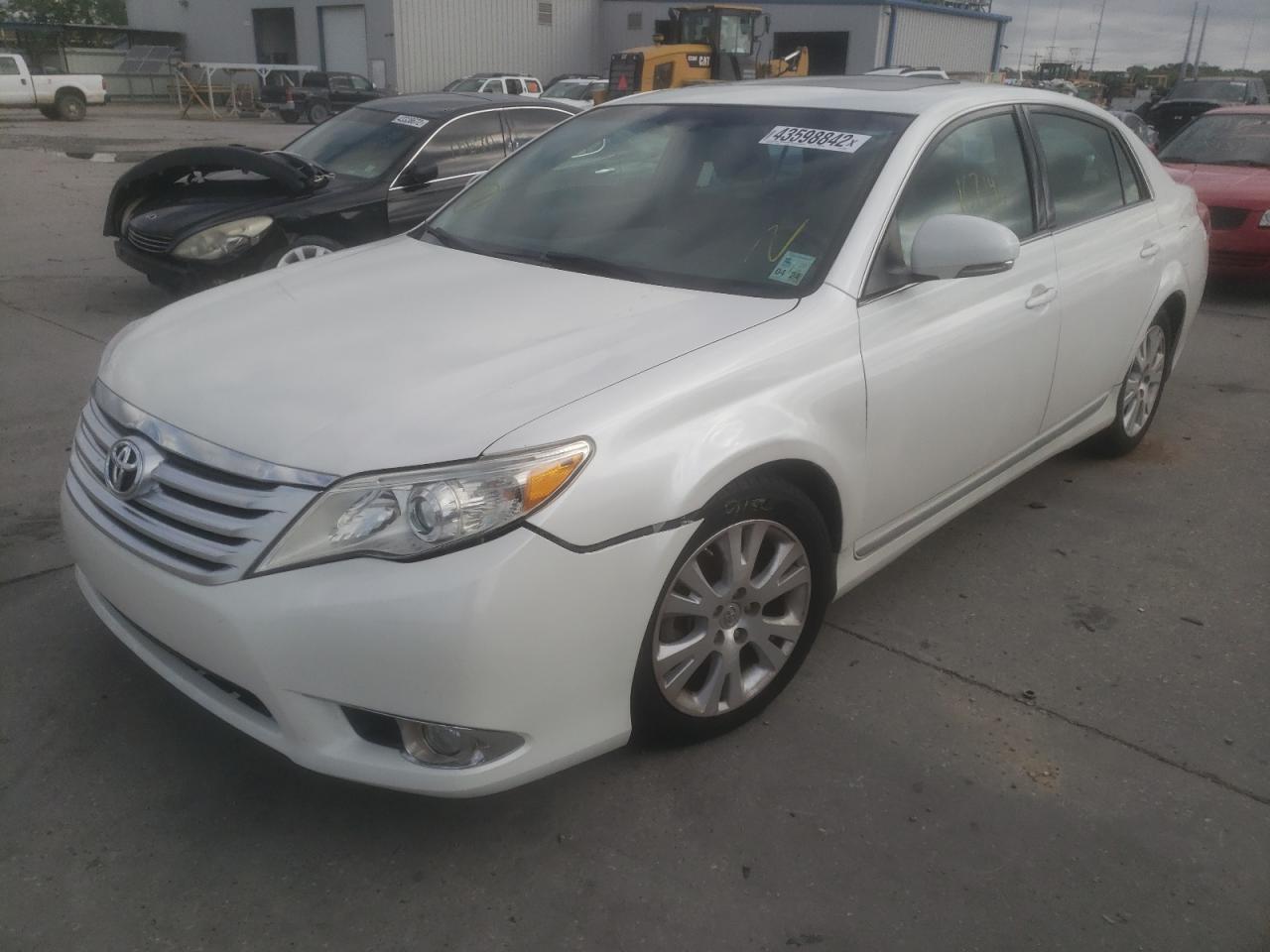 Photo 2 from auction – 2011 TOYOTA AVALON BAS with VIN 4T1BK3DB3BU418530
