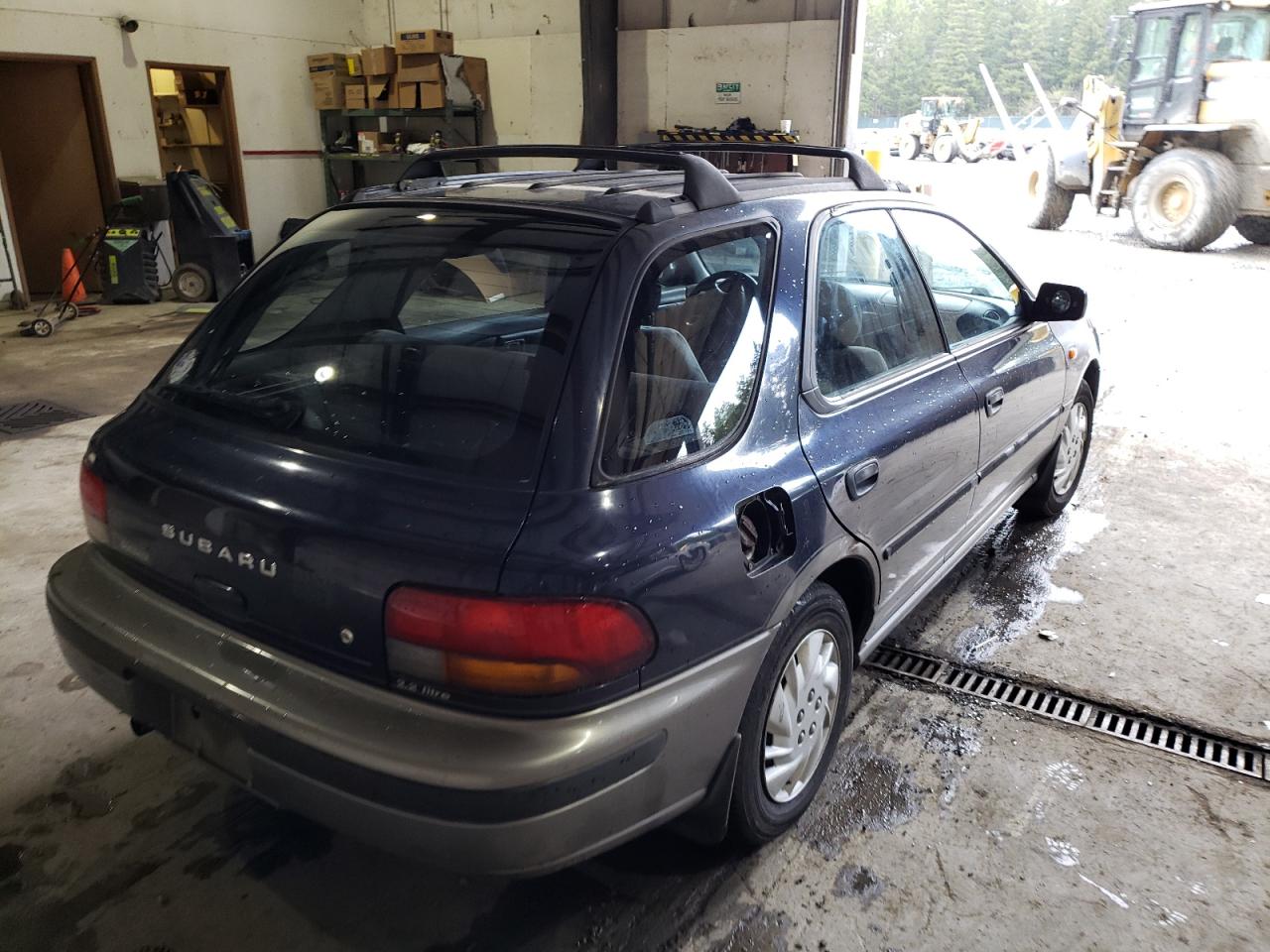 Photo 4 from auction – 1995 SUBARU IMPREZA LX with VIN JF1GF6556SH814894