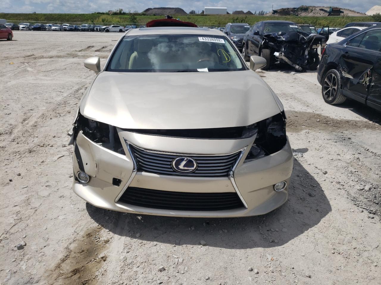 Photo 9 from auction – 2013 LEXUS ES 300H with VIN JTHBW1GG2D2026236