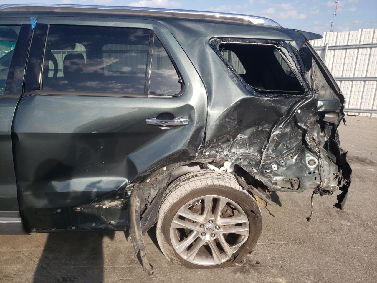 Photo 9 from auction – 2016 FORD EXPLORER L with VIN 1FM5K7FH4GGA74251