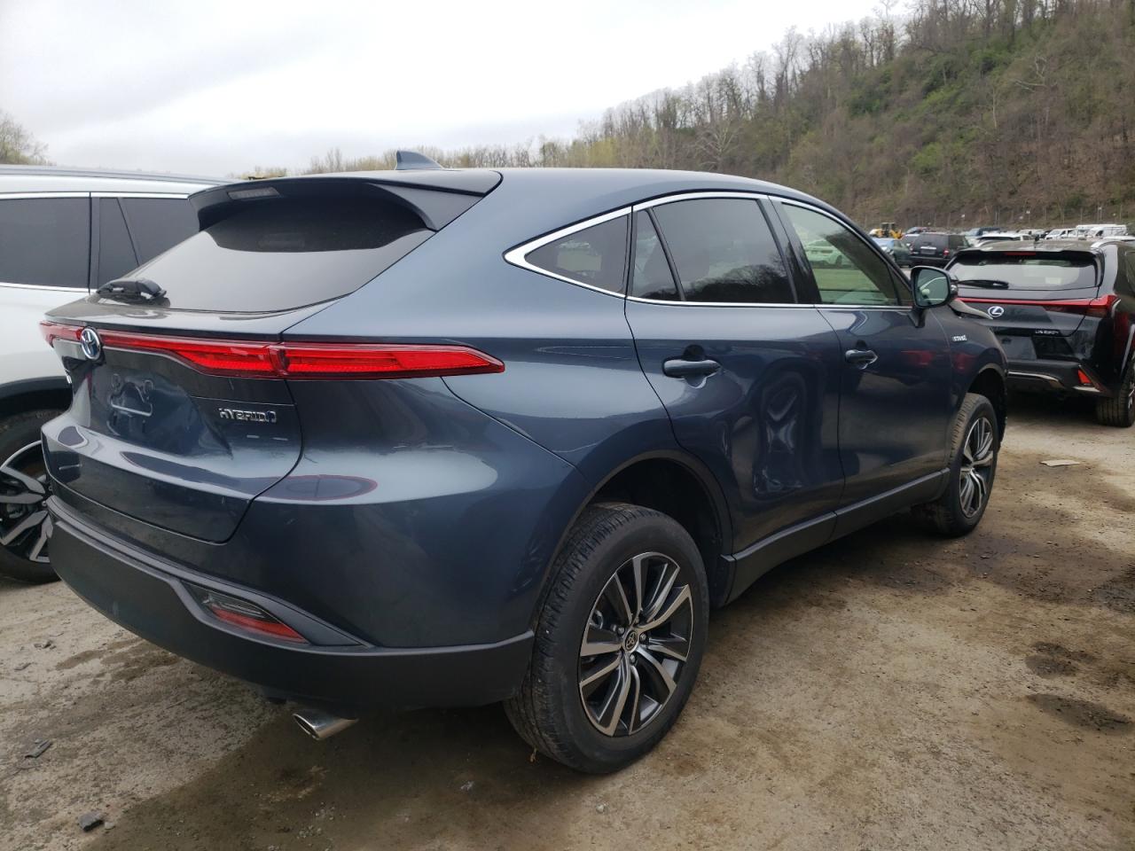 Photo 4 from auction – 2021 TOYOTA VENZA LE with VIN JTEAAAAH3MJ029466