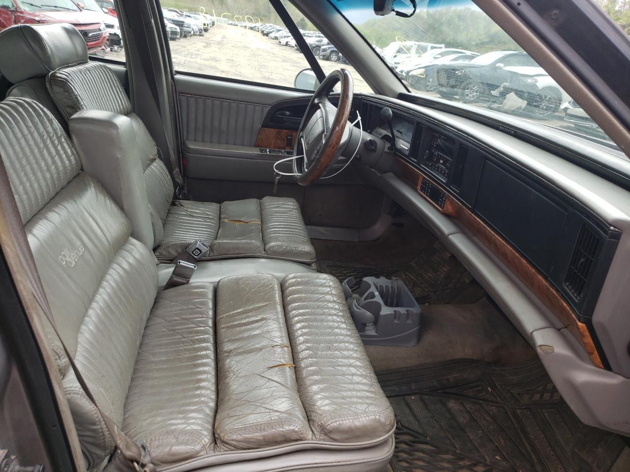 Photo 5 from auction – 1996 BUICK PARK AVENU with VIN 1G4CW52K4TH612596