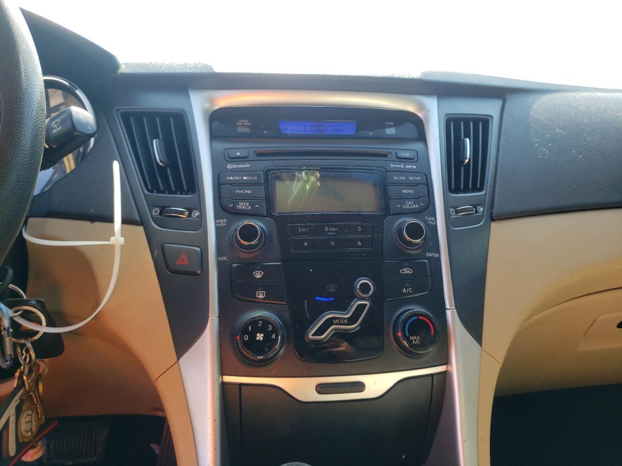Photo 9 from auction – 2013 HYUNDAI SONATA GLS with VIN 5NPEB4AC7DH712305