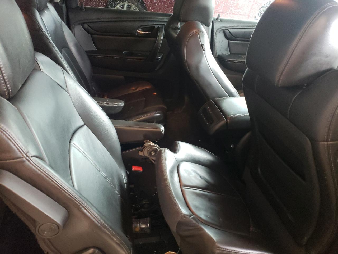 Photo 6 from auction – 2014 GMC ACADIA SLT with VIN 1GKKVRKD9EJ319451